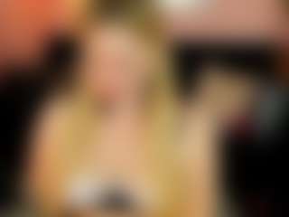 Live cam show with AugustineMagnet - Skinny MILF on Soda Cam