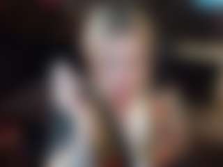 Live cam show with AugustineMagnet - Green Eyes on slutload