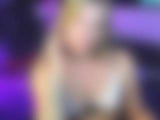 Live cam show with AugustineMagnet - Lush MILF on CamClone