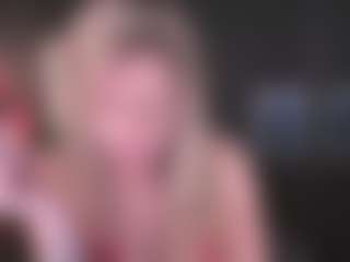 Live cam show with AugustineMagnet - Skinny MILF on Camsoda