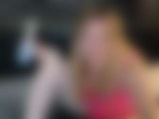 Live cam show with AugustineMagnet - Striptease MILF on Adult Interactions