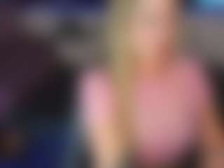Live cam show with AugustineMagnet - Skinny on Camsoda