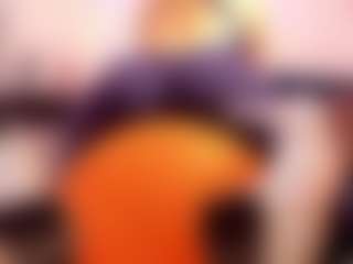 Live cam show with DianaGarrett - Nipple Piercings on CamClone