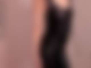 Live cam show with DianaGarrett - Oil on Camsoda