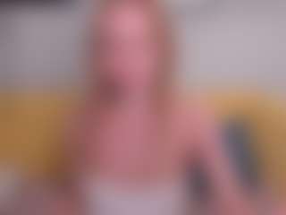 Live cam show with DianaGarrett - Public on Gym Cam Girls
