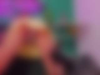 Live cam show with DianaGarrett - Smoking on camgirlchat.live
