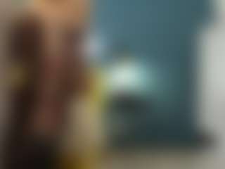 Live cam show with DianaGarrett - Flashing on fuck-show.com