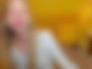 Live cam show with DianaGarrett - Blonde Hair Dildo on Milfs Live