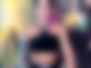 Live cam show with Xiimena22love - Tease on CamClone