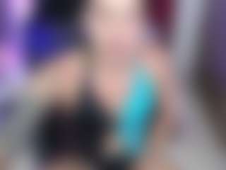 Live cam show with Xiimena22love - HD on Streamer API