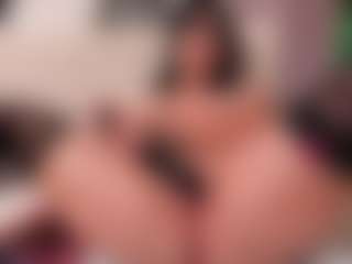 Adela26's Live Sex Cam Show