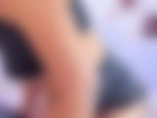 Live cam show with AfricaBell - Athletic on Camsoda