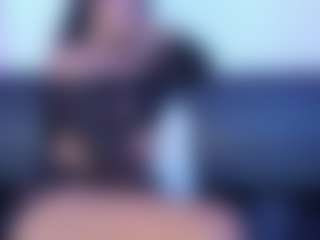 Live cam show with AfricaBell - Athletic Public on SpankPalCams