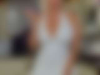 Tunderosees Live-Sex-Cam-Show