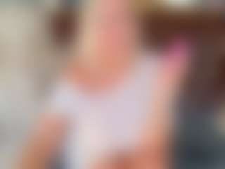Live cam show with Tunderosee - Blonde Hair Lovense on Camming Site