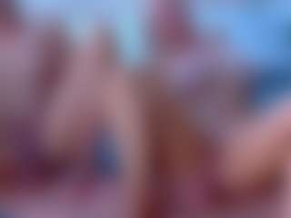 Live cam show with Tunderosee - HD on Camsoda