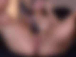 AllissonM's Live Sex Cam Show