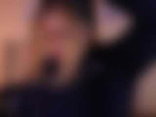Live cam show with AllissonM - Public on xxxlivecams.org