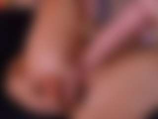 Live cam show with AllissonM - HD on AdultVida.com