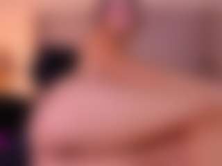 Live cam show with AllissonM - Foot Fetish Blonde Hair on Dare Cams