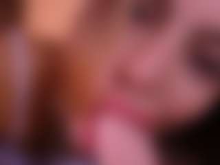 Live-Cam-Show mit AllissonM - Blonde Hair Small Tits auf Camsoda
