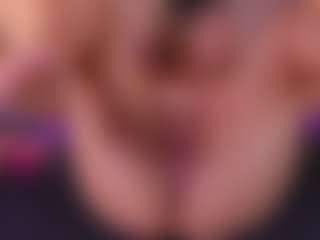 AllissonM's Live Sex Cam Show