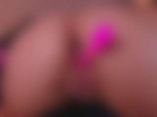 AllissonM's Live Sex Cam Show
