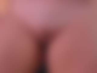 AllissonM's Live Sex Cam Show