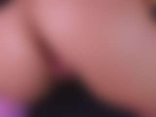 Live cam show with AllissonM - Public on Fling VIP Chat
