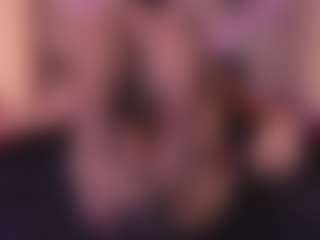 Live cam show with AllissonM - Facial Piercings on Gym Cam Girls