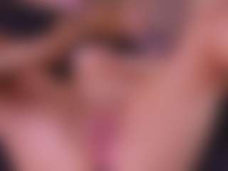 AllissonM's Live Sex Cam Show
