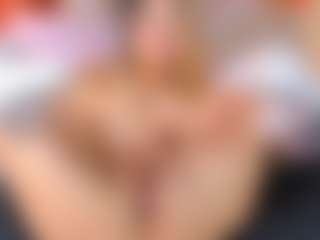 AllissonM's Live Sex Cam Show