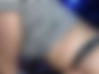 sweetlikeblu's Live Sex Cam Show