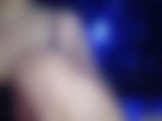 sweetlikeblu's Live Sex Cam Show