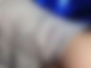 sweetlikeblu's Live Sex Cam Show