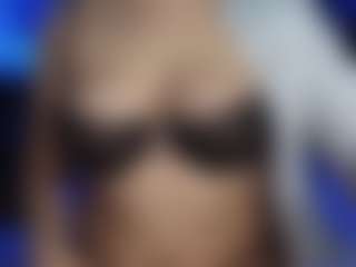 sweetlikeblu's Live Sex Cam Show