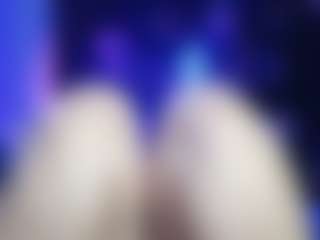 sweetlikeblu's Live Sex Cam Show