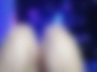 sweetlikeblu's Live Sex Cam Show