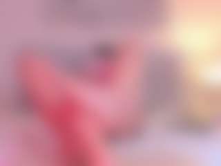 Live cam show with annn-scott - Strapon on pussylord.com
