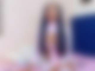 Live cam show with petitelittleebonyy - Ebony on Instabang | colombia
