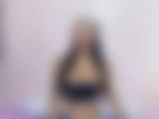 petitelittleebonyy's Live Sex Cam Show