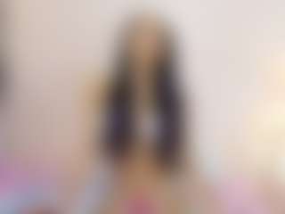 Live cam show with petitelittleebonyy - Ebony on studioflirtlive.com | colombia