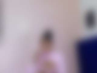 Live cam show with petitelittleebonyy - Ebony on Dolls Live | colombia