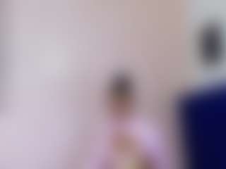 Live cam show with petitelittleebonyy - Ebony on StripNow | colombia