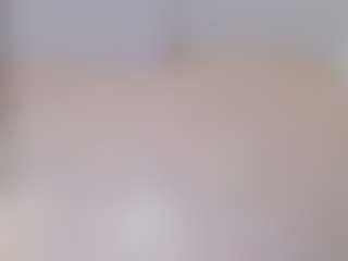 Live cam show with petitelittleebonyy - Pegging on SinfulBabes