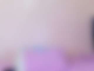 Live cam show with petitelittleebonyy - Ebony on Cam Slut | colombia