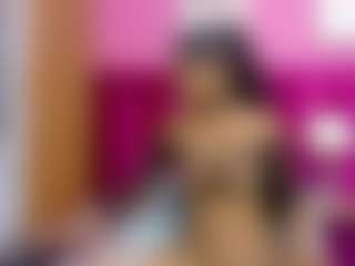 Live cam show with petitelittleebonyy - Pegging on Camsoda