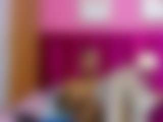 Live cam show with petitelittleebonyy - Thin on Camsoda