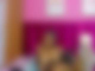 Live cam show with petitelittleebonyy - Pegging on SinfulBabes