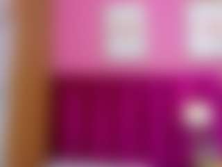 Live cam show with petitelittleebonyy - Thin on Camsoda